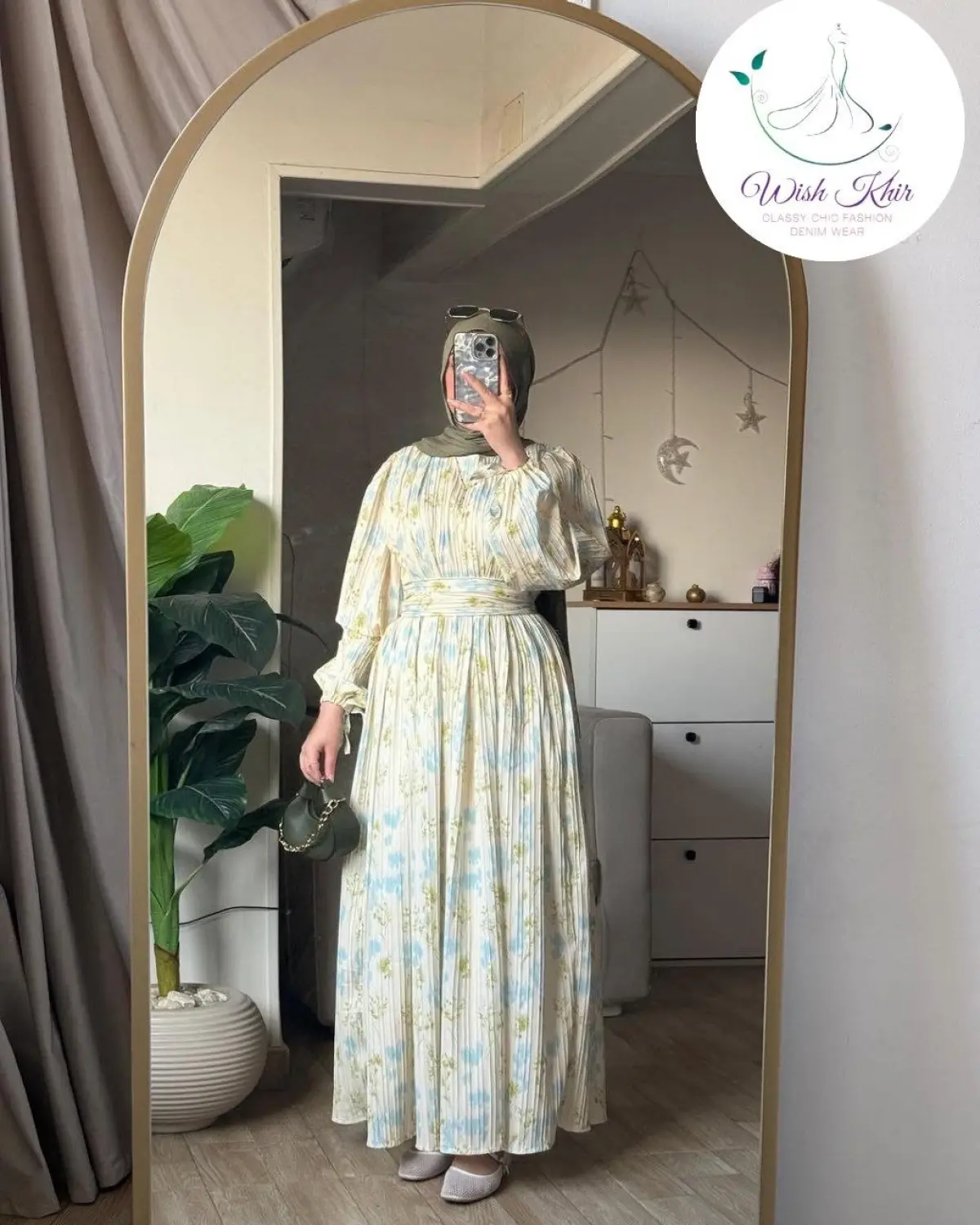 Dress Clouch